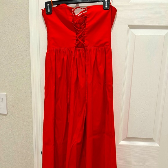 Reformation Buckley Dress, Color Paprika, Size 6 - Picture 4 of 6